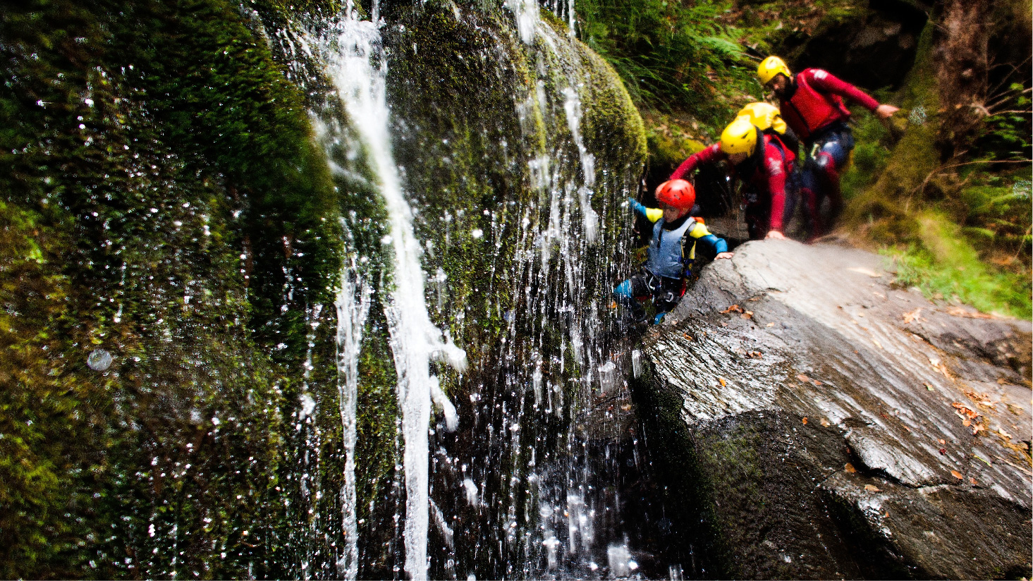 Descenso de barrancos es otra actividad habitual en Asturias. | Miki López
